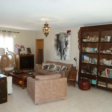 Hibiscus Villa *